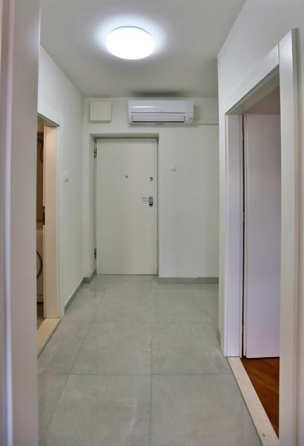 New Studio Apartman Emda U Centru Splita Bagian luar foto